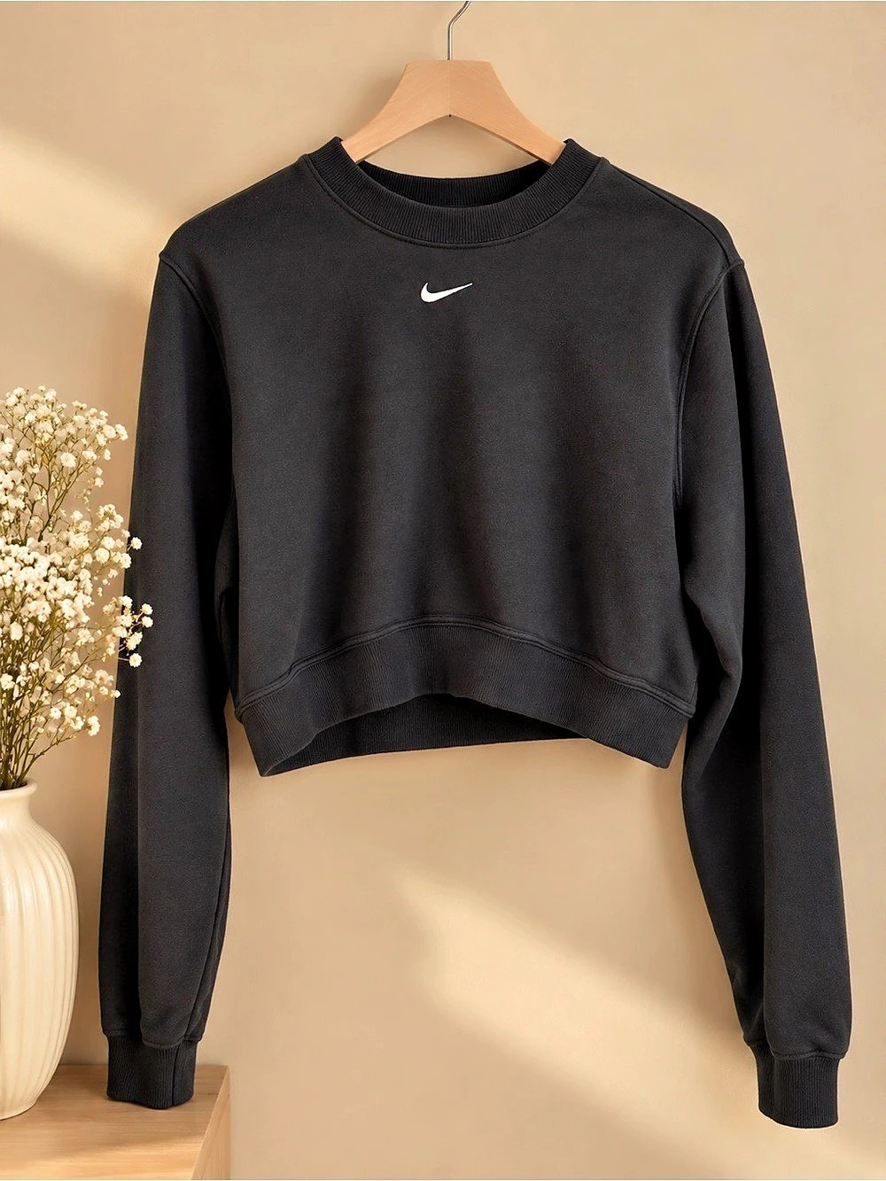 Nike Black Cropped Crewneck Sweatshirt Swoosh Size M
